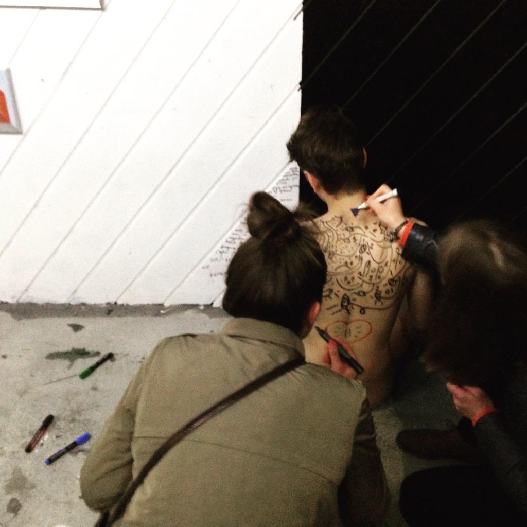 polikulturafest's tweet photo. Wernisaż Konrada Peszki w ramach #GetNiticed Grupa Lasem #TELPOD #polikultura #zablocie #zabłocie #kulturaKRK http://t.co/Np9YnyFNxX