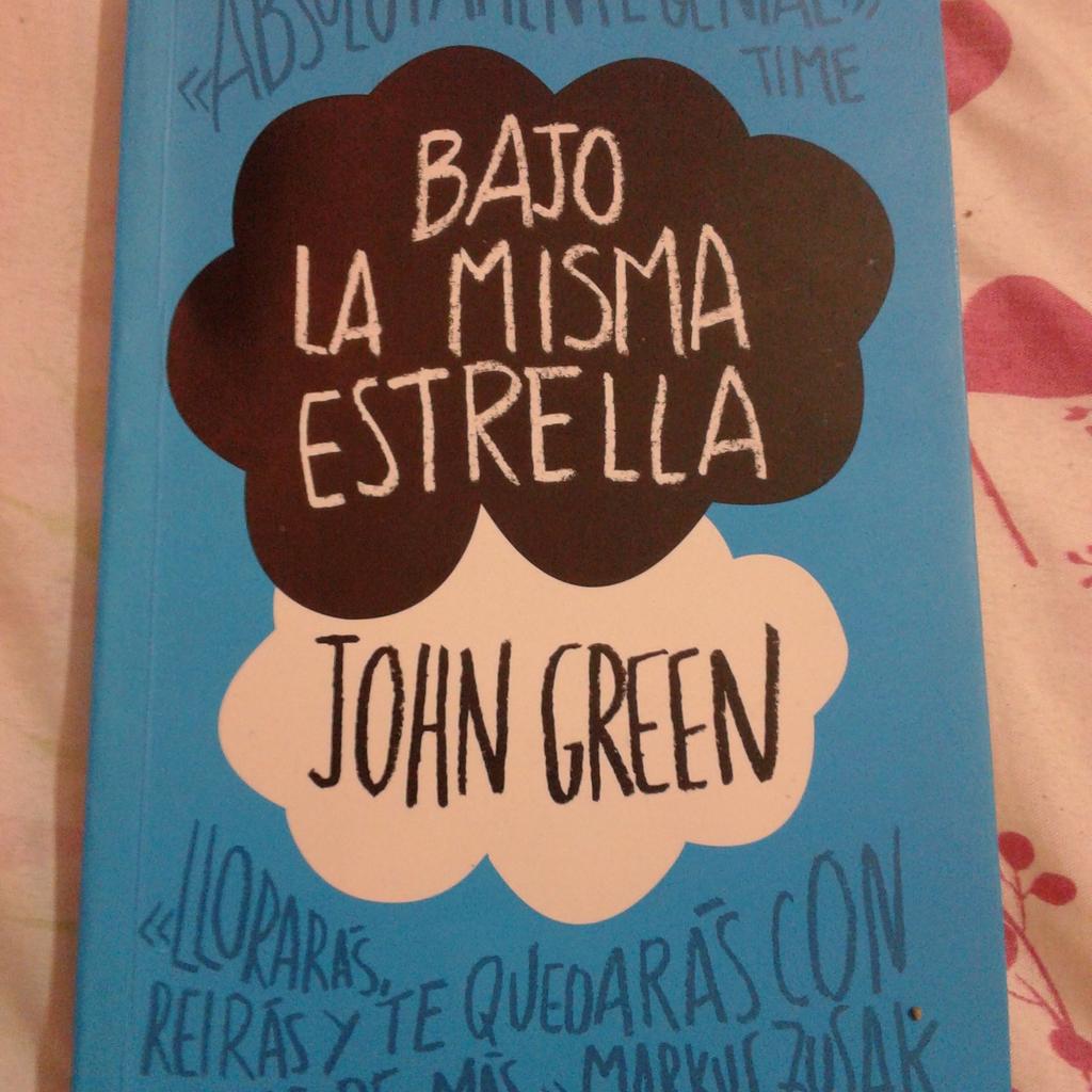 aye_nayla's tweet photo. #bajolamismaestrella  #johngreen #agustus #hasel http://t.co/CengksAMyo