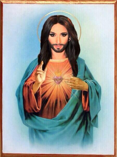 ElmoMay96x's tweet photo. I still see a resemblance, a year on.....#eurovision http://t.co/XuY98jh2IX