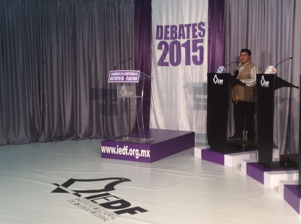 iecm's tweet photo. En unos minutos comienza el debate entre candidata/os al #DistritoXL, síguelo en el sitio del IEDF y @Capital_21 http://t.co/pqFsv2we05