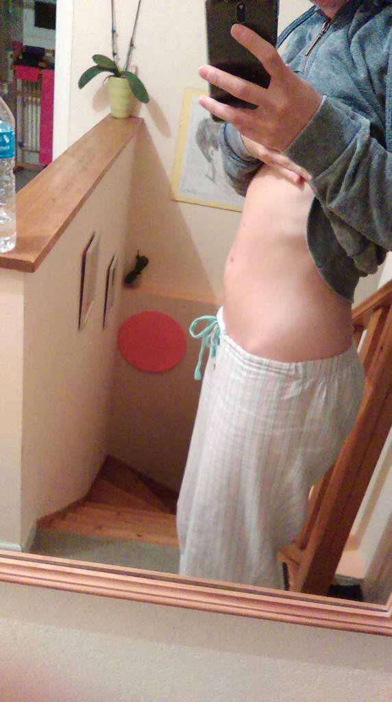 loveworkbody's tweet photo. Mon ventre dès que je veux faire plaisir il gonfle et j'ai trop mal. Des filles dans le même cas? #Theweightproject http://t.co/2KjiUlP9zX
