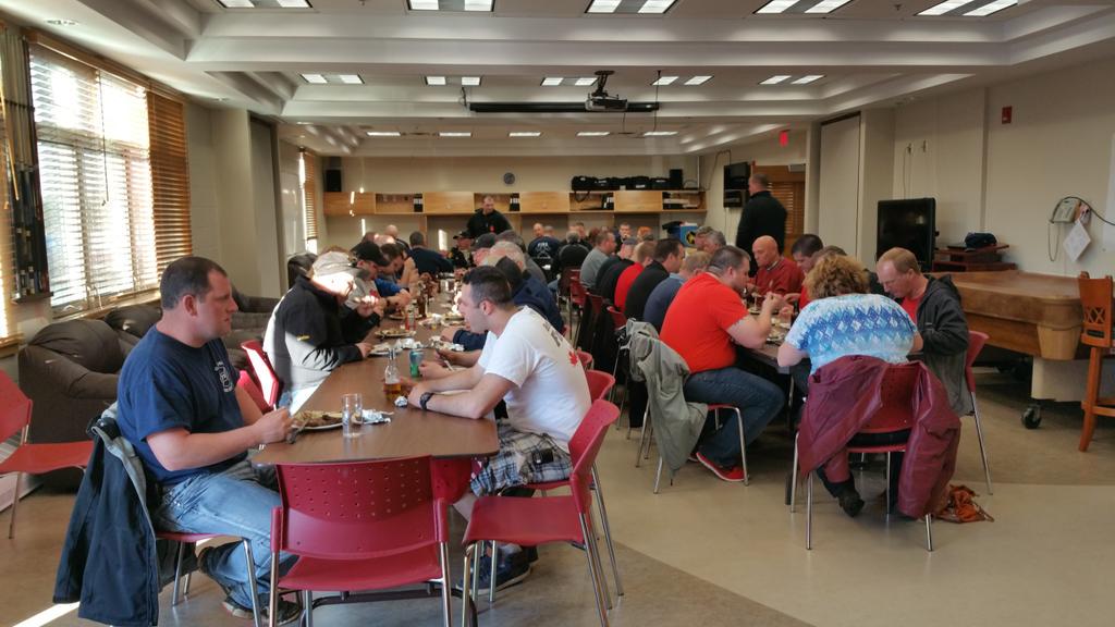 GanderFire's tweet image. Tonight, #GFR is hosting a BBQ for @FES_GovNL #FireSchool