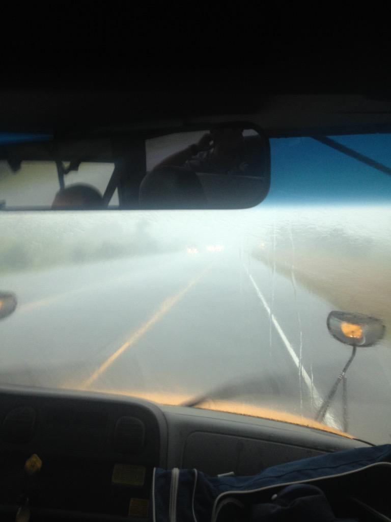ChargerBSB's tweet photo. #blindingrain on our way home http://t.co/JUVEI5rKZi