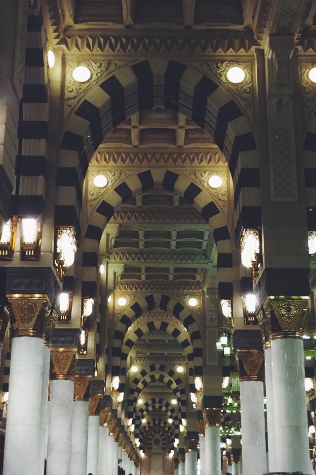 Awanderersoul_'s tweet photo. Lights will guide you home :")  #HerShot #RanimSrour http://t.co/HNWQXSCwzt