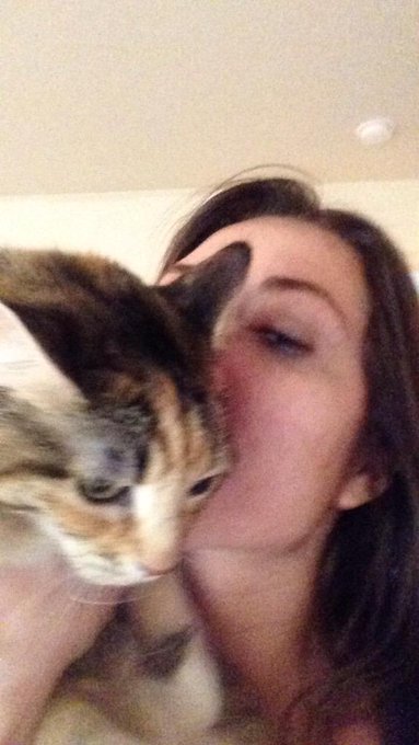 Gotta love my pussy... http://t.co/EHfCbJ0Ck8<a href="/tag/selfie4u"class="tags"><span>#selfie4u</span></a>