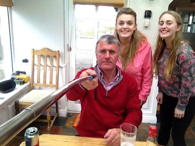 JennieKavanagh's tweet photo. @Belenchu1996 what do you think of Noel taking selfies? http://t.co/zLrXZ1wUwi