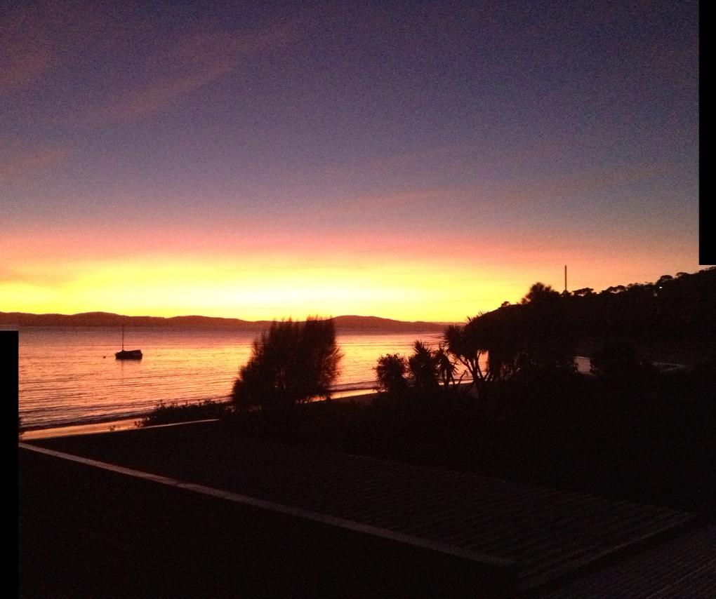 Ice on the deck. Will be kicking frost off the footy ground with <a href="/rachfisher71/">Rachel Fisher</a>