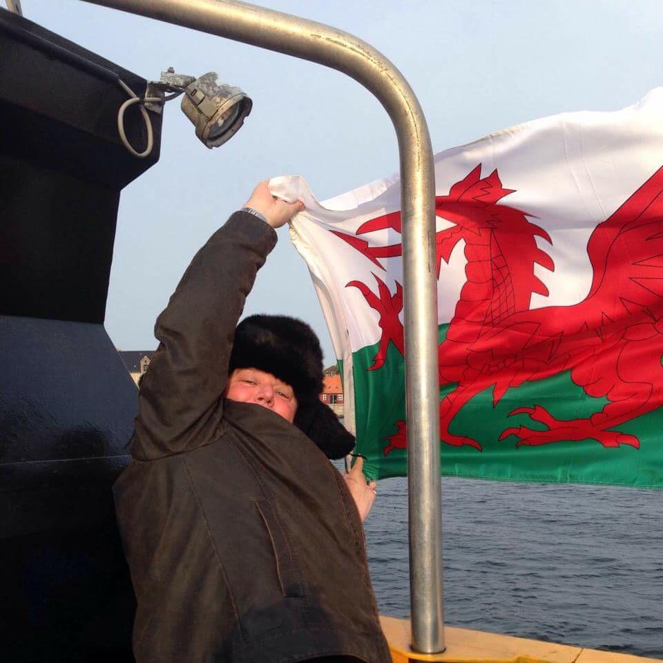 Chivdog's tweet photo. @bbceurovision  douze pwoints Le Pays De Galles http://t.co/p5MZJf3u7a