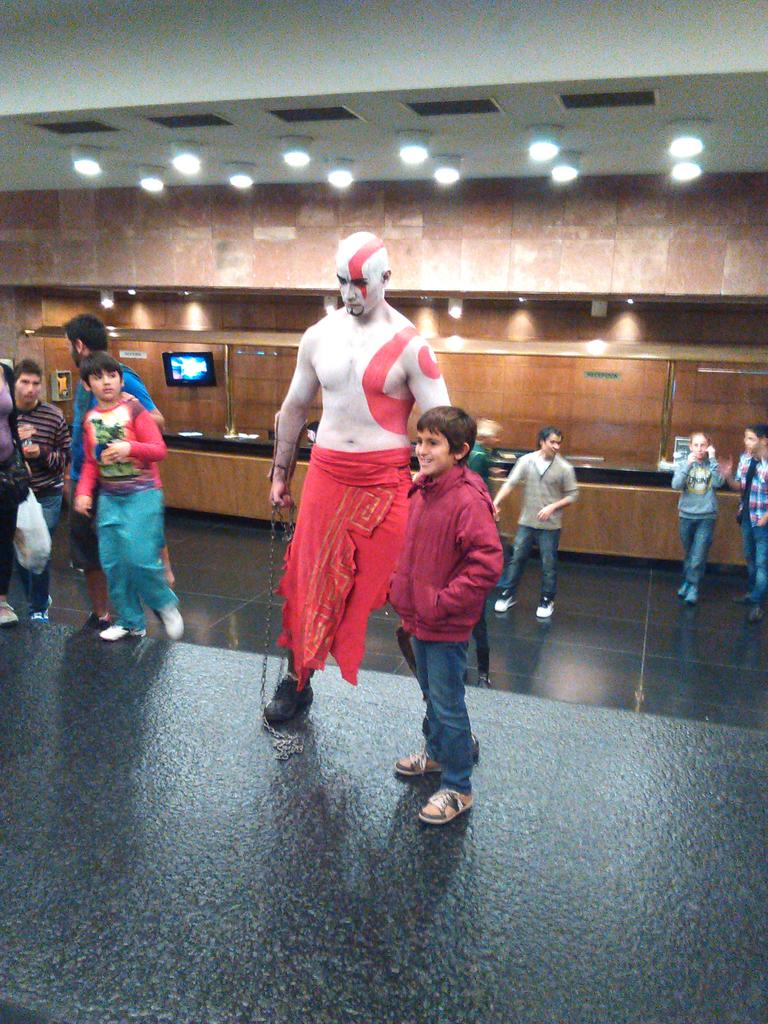 xigatec's tweet image. God of war!