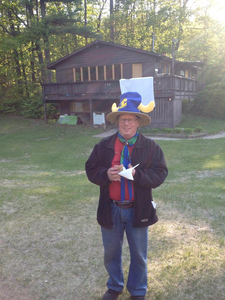 LSR_Scouts's tweet photo. Thanks to Scouter Dave, an awesome and epic area commissioner. #scoutsdostuff @WhitePineScouts @daddd600 #cubboree http://t.co/eFhXvv98IJ