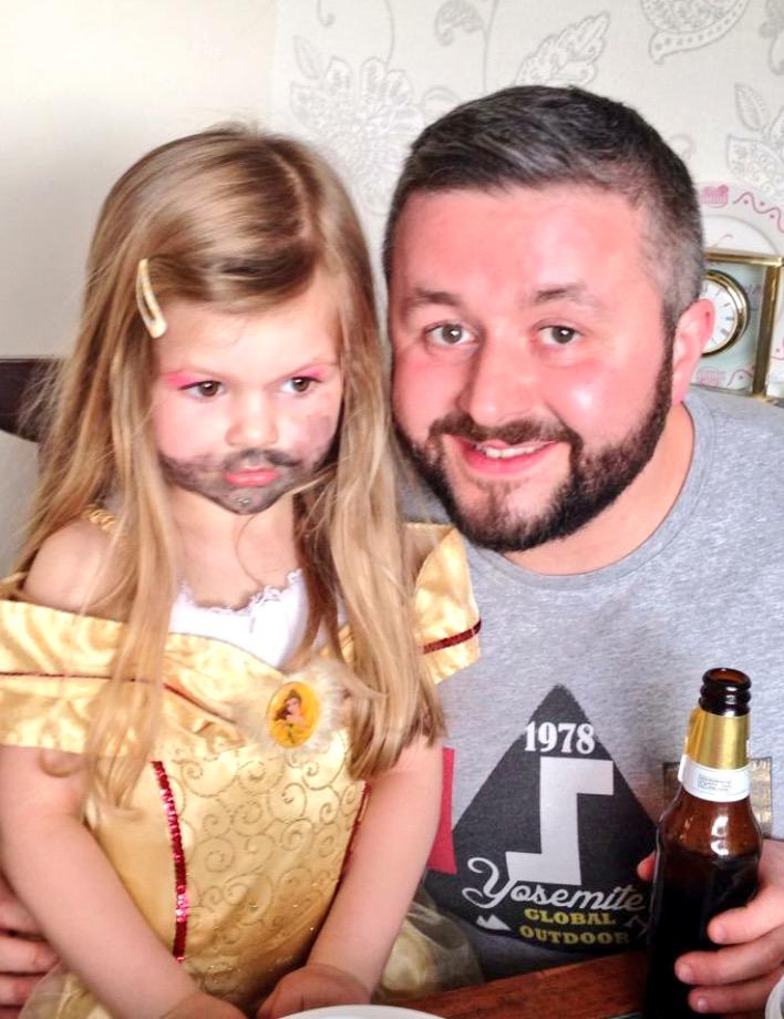 Rigbys_Cleaner's tweet photo. @bbceurovision dressing the kids up for #Eurovision2015 http://t.co/10vBxHwuae