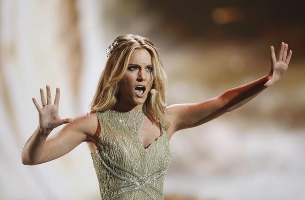 Vertele's tweet photo. Decepción en #Eurovisión: Una espectacular Edurne queda en el puesto 21 http://t.co/yJmIFU9Kqy #Edurnevision http://t.co/nNCriuatQ9