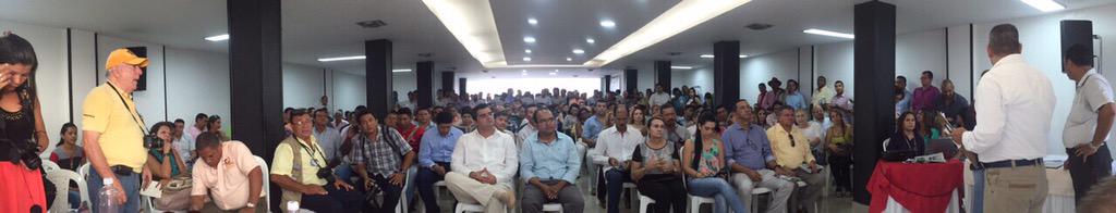 AlvaroUribeVel's tweet photo. Convención de Centro Democrático en Magdalena http://t.co/vWcnZK8xfy