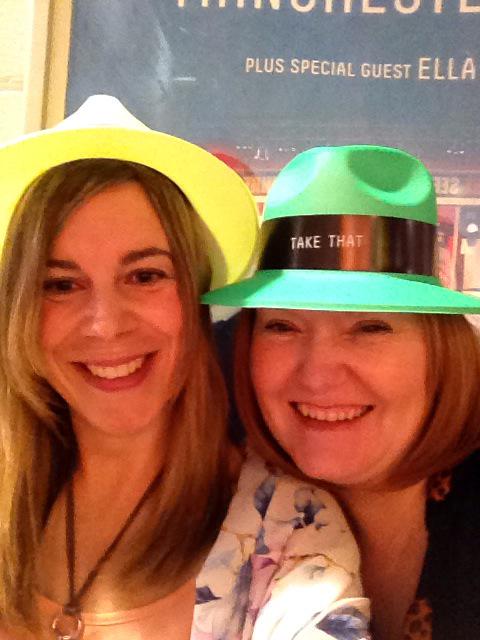 beccaloca1's tweet photo. @GaryBarlow thanks for a great night!! 👏😘 http://t.co/wo0vHdSwUZ