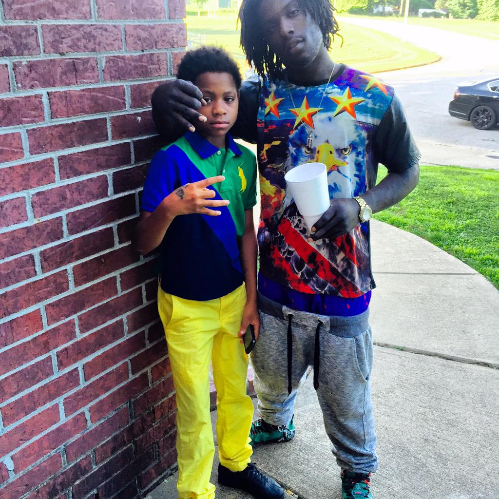 AFNF_MOBB's tweet photo. #AFNF  #squad ⛽️🅰🆖 Shit💵💵💵💵💵💵❗️❗️❗️❗️❗️ @ceobudgang http://t.co/ty7wlKZ9CP
