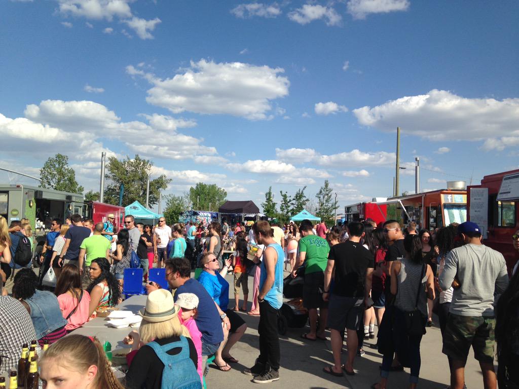 KT_Schimke's tweet photo. Having such a good time in YYC EV today! Good food, good music, good crowd! #YYC #eastvillage http://t.co/6v27gEIiJS