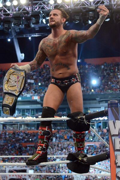 eriikaswrld's tweet image. ✨💫Stars can't shine without darkness💫✨ #AJPunk