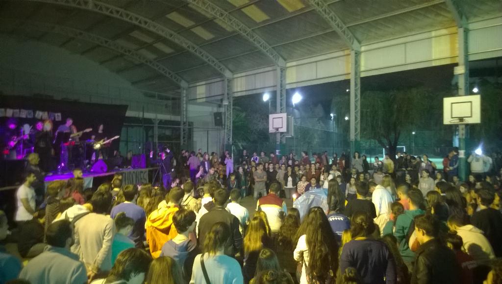 pentecostes2015's tweet photo. #tudonesfuegoparadar http://t.co/BkLDKvtcFa