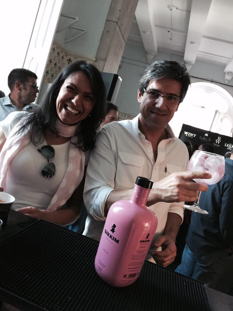 Momento <a href="/FeverTreeMixers/">Fever-Tree Mixers</a> y <a href="/sikkimgin/">Sikkim Gin</a> @FeverTree_ES #gintasting #lisboa