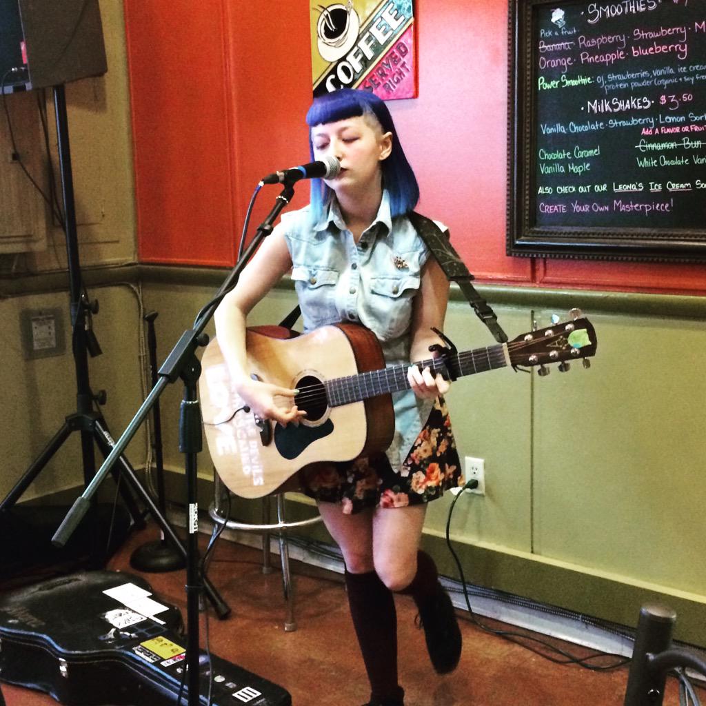 AUDexploits's tweet photo. #OptimisticApocalypse @javahousepgh #PGH #pghMusic #singersongwriter #femalemusician @MckenzieSprague http://t.co/X3rW2UVLxO