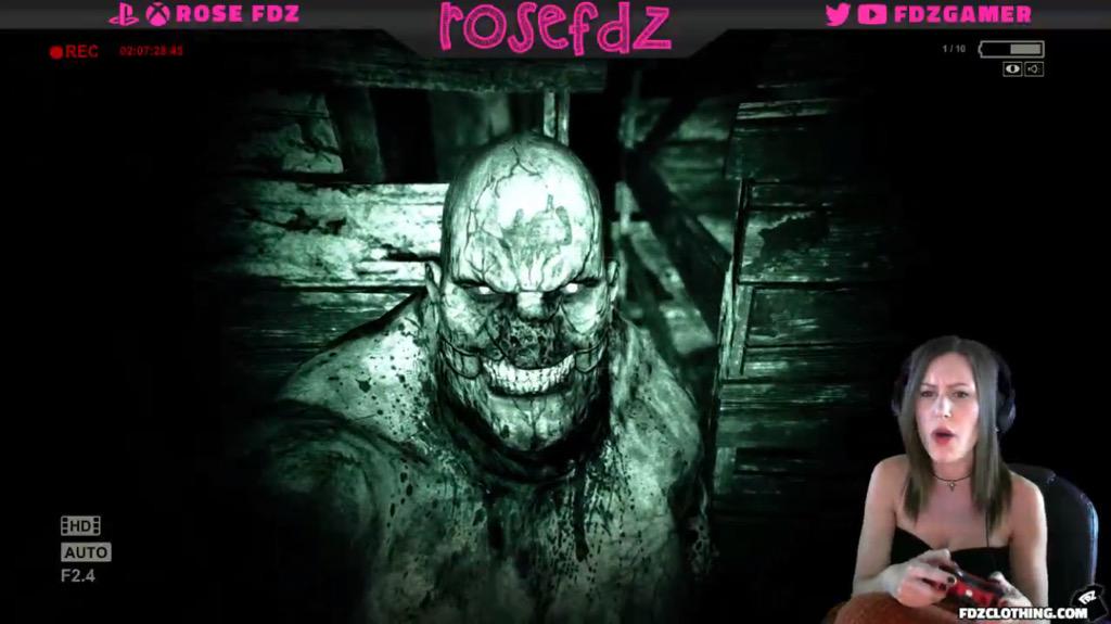 fdzgamer's tweet image. twitch.tv/rosefdz LOL! Getting the life scared outta us playing #OutlastGame @FANSOutlast #twitch #livestream