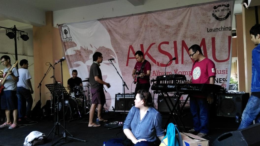 theEVERYDAYband tweet media