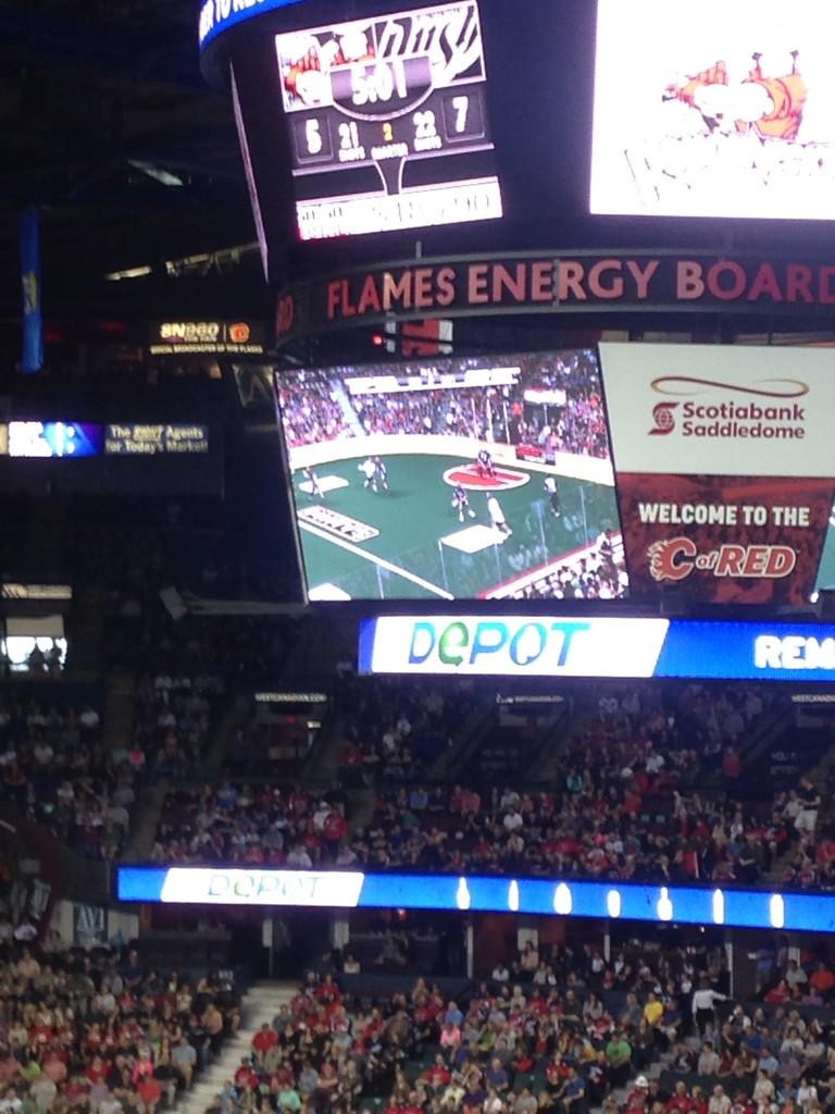 kasiarosek's tweet photo. #winning #edmontonrush @TheEdmontonRush #itspartytime http://t.co/3zk1QrOUG0