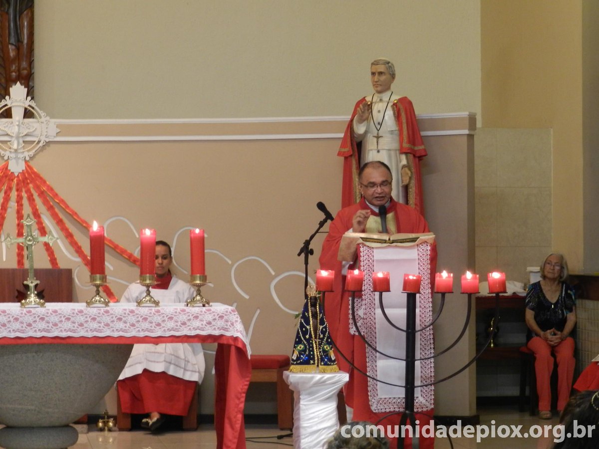 capelasaopiox's tweet photo. "Nós só poderemos realizar nossa vocação se nós recebermos o Espírito Santo" (Pe Paulo - #CenáculodePentecostes) http://t.co/25Oh00ffbm