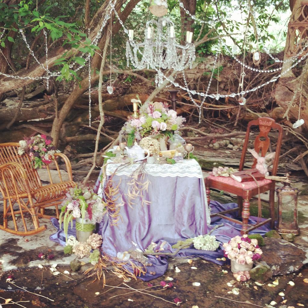 Table display for a photoshoot today.