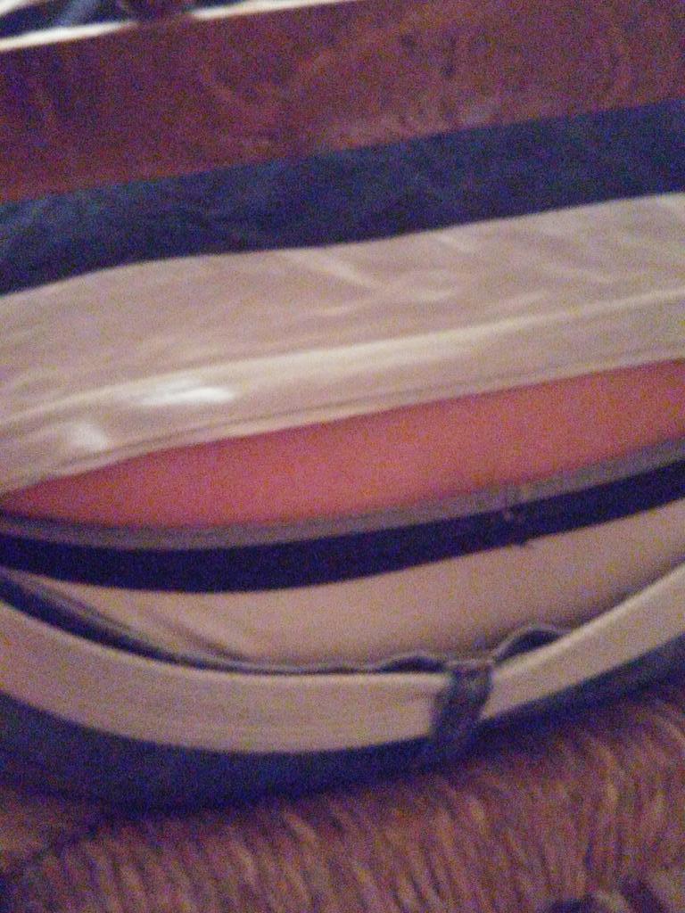 Albertodosba's tweet photo. DE QUIEN SERA ESTE TANGA???? ADIVINA ADIVINANZA QUIEN SE COME ESTA PANZA? http://t.co/UX7ecF04Sv