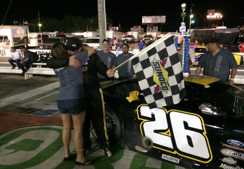 RacingAmerica's tweet photo. #SSS: @bubbapollard26 dominates to take the @SoSuperSeries win @MobileSpeedway. Trackside Now: http://t.co/R2pBqjUK8Z http://t.co/KbC0sB6iD9