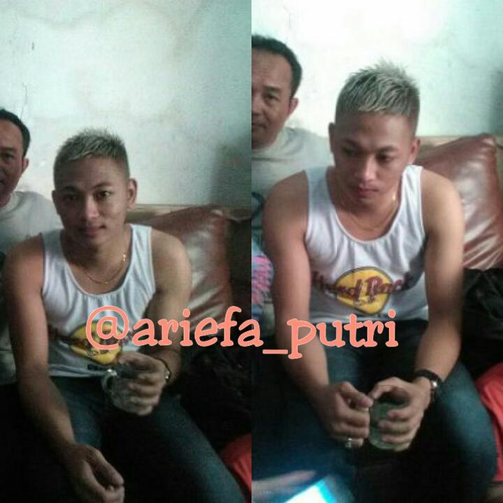 Ariefaputri3's tweet photo. Ini pesen nya yg sll kak @DA2_Irwan ucapkan Terimakasih buat kalian #IRWANQU tetep kompak iya 
#IRWANAtDT3RONGSHOW http://t.co/hmyaHRxKW7