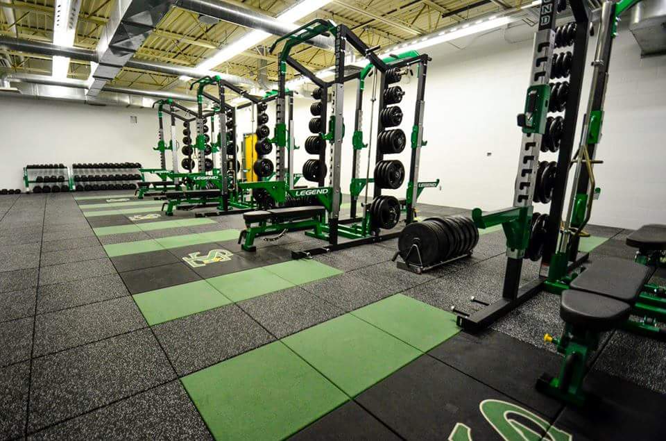 coachphunt's tweet photo. Thanks for all who helped build this room. Tonight we broke it in! @PjkahmHunt #SEStrength http://t.co/SQVLDWpZpU