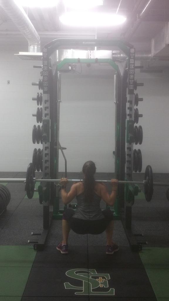 coachphunt's tweet photo. Thanks for all who helped build this room. Tonight we broke it in! @PjkahmHunt #SEStrength http://t.co/SQVLDWpZpU