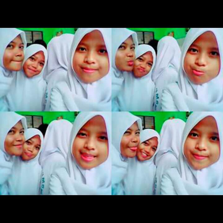 SandraYasmiNe1's tweet photo. Menggila di kelas kemaren :* :v 😉😄 http://t.co/qf90JpsGCW