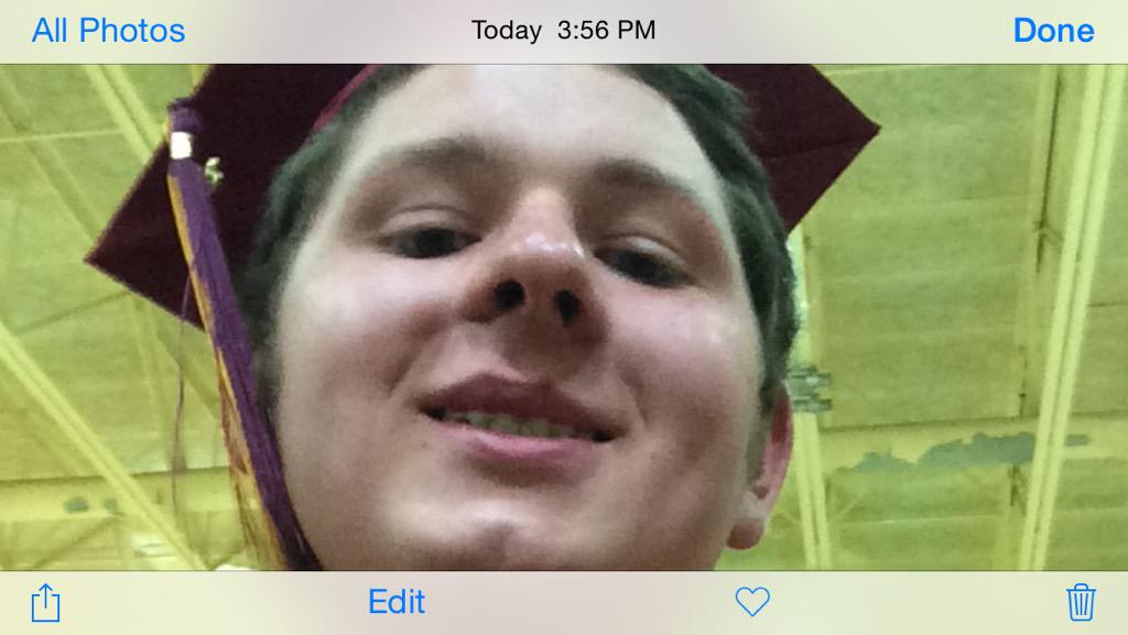 Annaaaromeo's tweet photo. When you give your phone to Sam during graduation this is what happens http://t.co/9oEzDJGgxu
