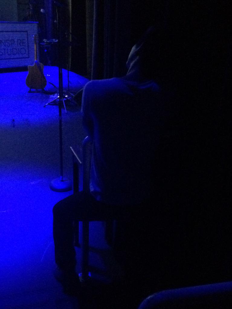 Inspirestudiolv's tweet photo. "The wait.." @danielparkmusic about to take the stage tonight on the Inspire Studio stage! http://t.co/T7PrkAACoc