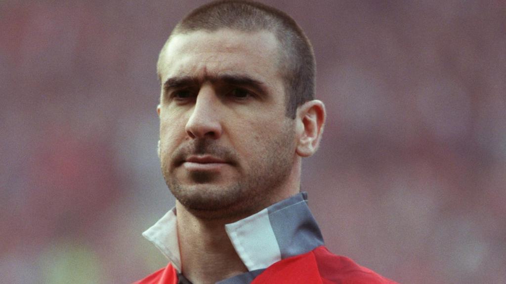 Ooh Ah Cantona,
Ooh Ah Cantona
Ooh Ah, Ooh Ah, Ooh Ah
Cantona...
Ooh Ah Cantona
Happy Birthday \King\ Eric Cantona 