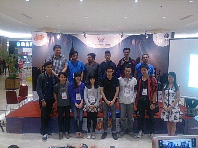 Sebagian peserta workshop dan photo challenge dan mc kita <a href="/cynmarcyn/">Maria Cynthia</a>.  Terimakasih atas partsipasinya!