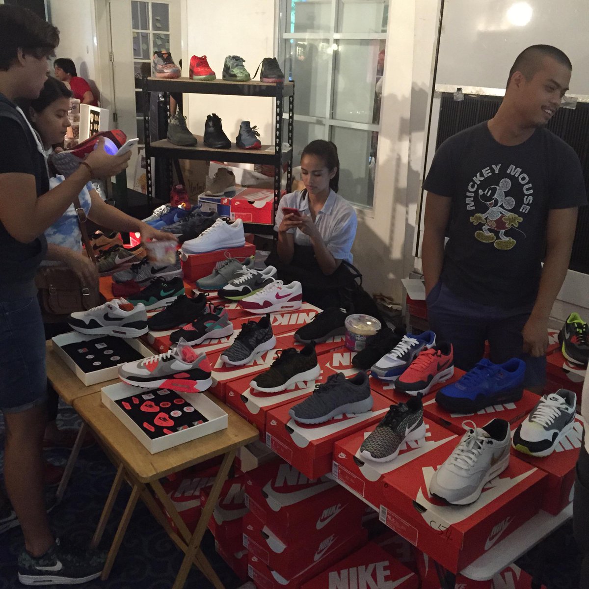 loyoung's tweet photo. Drop by #Row101 here at the Rockwell tent for dope sneakers from #TheSecretSneakerShop! We'll be here until 10PM http://t.co/TCXuVqnl2E