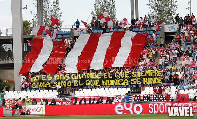 AlmeriaVAVEL's tweet photo. "No es más grande el que siempre gana, sino el que nunca se rinde". @gradauda, protagonista en el día de ayer. http://t.co/79q2AxOWmq