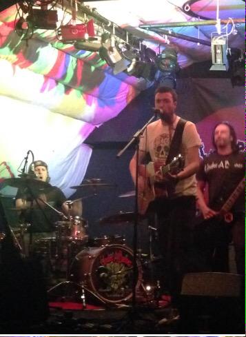 ForgottenBee's tweet photo. @UnderaBannerGB Just to say @underabanner totally rocked it last night @BurdallsYard quality powerful performance X http://t.co/UaR1NEM7xO
