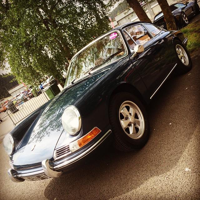 OnlyCarrera's tweet image. A little slice of perfect. #Porsche911 #porsche #spafrancorchamp #spaclassic #classiccar #classicsportscar