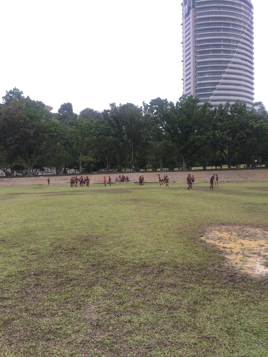 natodfr's tweet photo. the game continues as the referee awards a penalty http://t.co/siE55JA191