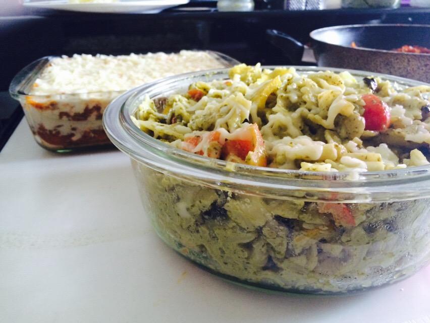 TanviSadekar's tweet photo. @sunilgivesup some yummy food is waiting for you! 😄 http://t.co/V1X3rcgOZU