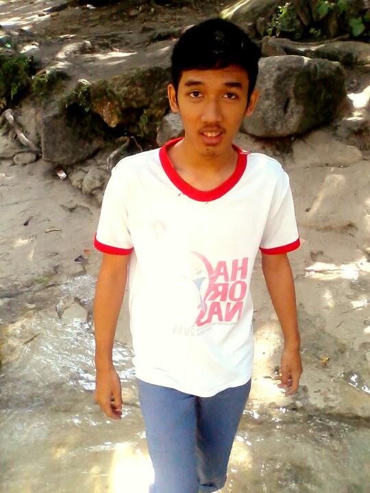 reygalian's tweet photo. Senyum hihi ... maaf RADC :( http://t.co/hBcEf4rWAf