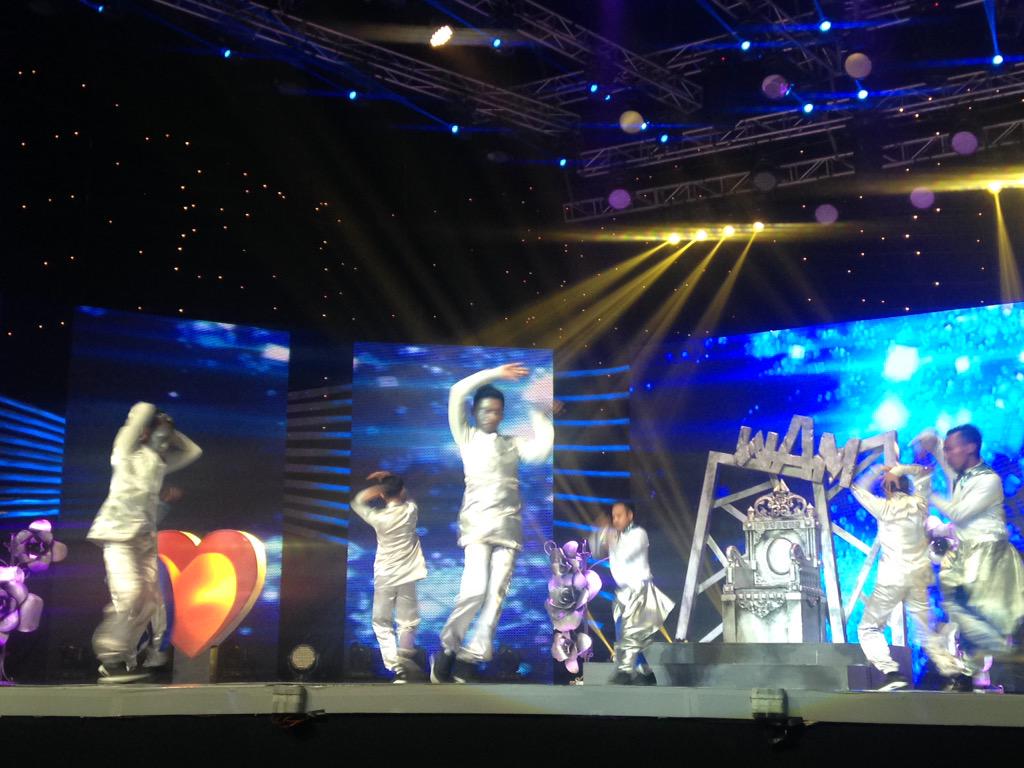 TheDanceIconID's tweet photo. Gimana penampilan robotic dari @WAMbdg keren kan? #TheDanceIcon http://t.co/ENsXp2nxDs