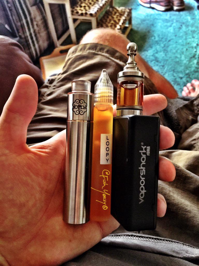 vaporminded's tweet photo. #NOTblowingSMOKE http://t.co/kVWpXaogW2