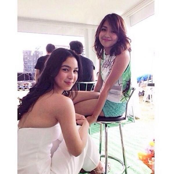 ByhengLifetime's tweet photo. #KathNielASAPRainOrShine  Team KATHLIA 😍 Team KATHLIA 😍  Team KATHLIA 😍  Team KATHLIA 😍 http://t.co/4siwDjYOp8