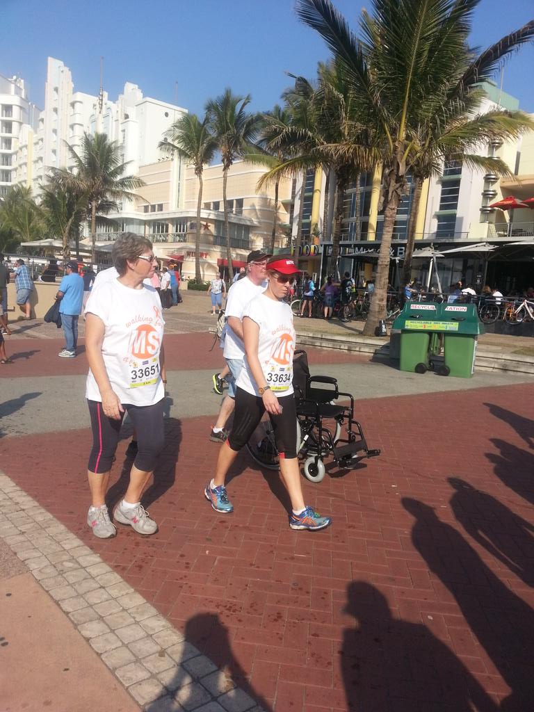 Samipunk96Ss's tweet photo. #support #multiplesclerosis #ecrbigwalk #healthyforthewin #woopwoop @ecr9495 @DurbanBigWalk http://t.co/hhoxIJVNbx